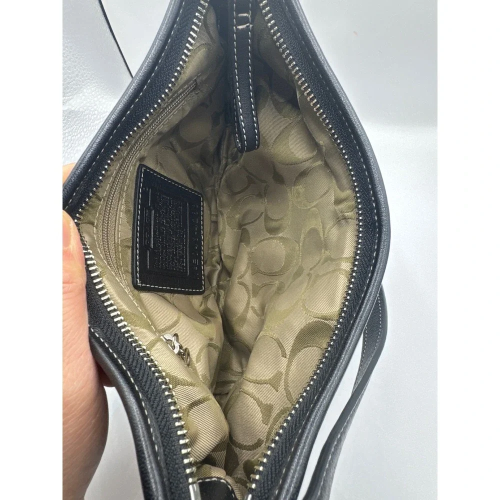 Coach Soho Black‎ Leather Small Hobo Shoulder Bag Purse N0 E043-4283